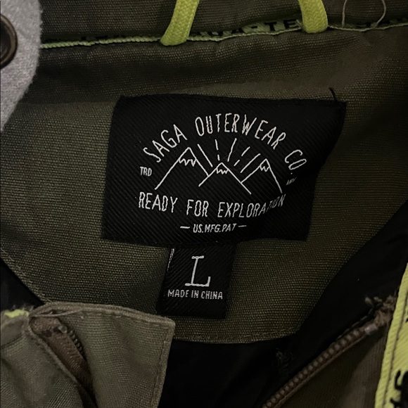 💁♂️Men's Olive Green Hooded Jacket Level 1 with different countries flags on it - Picture 2 of 9